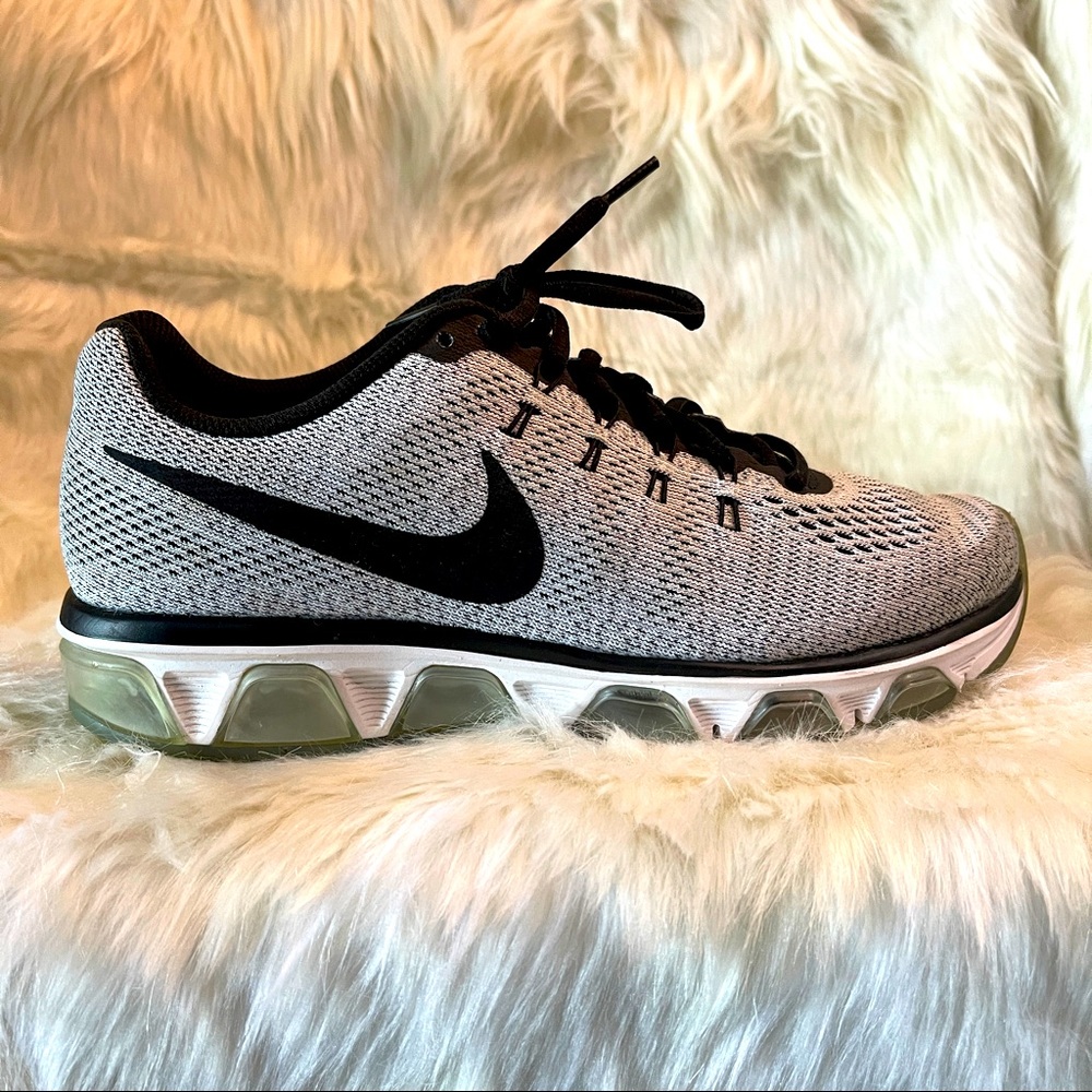Women’s Nike Air Max Tailwind 8 Sneakers Size 9.5